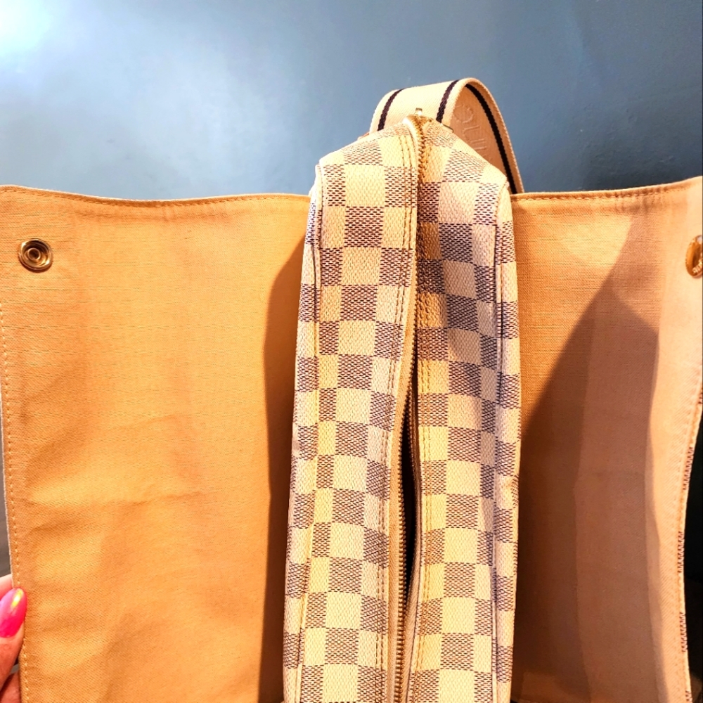 Louis Vuitton Naviglio Handbag Damier